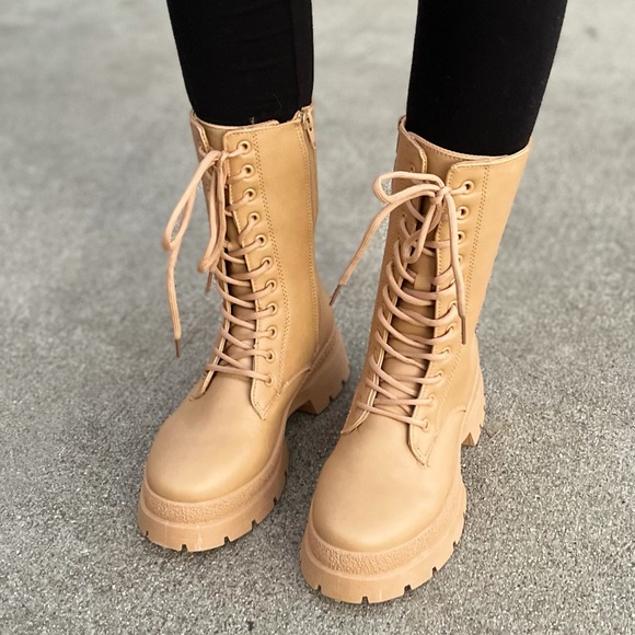 Camel lace up combat boots - Picture 4 of 9